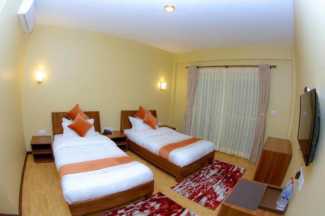 Hotel Glory Garden Pokhara Luaran gambar