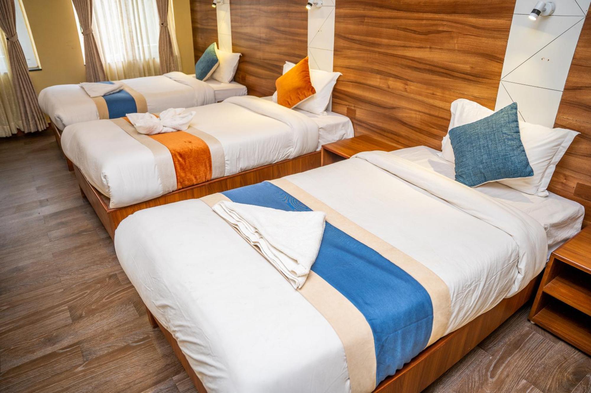 Hotel Glory Garden Pokhara Bilik gambar